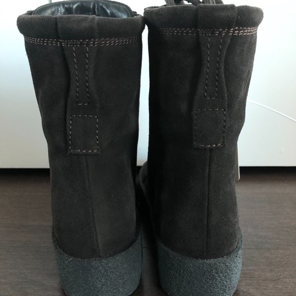 Shoes - Picture 3 of 5